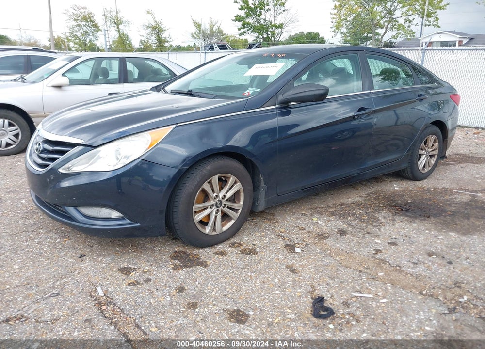 2013 HYUNDAI SONATA GLS VIN: 5NPEB4AC2DH621281