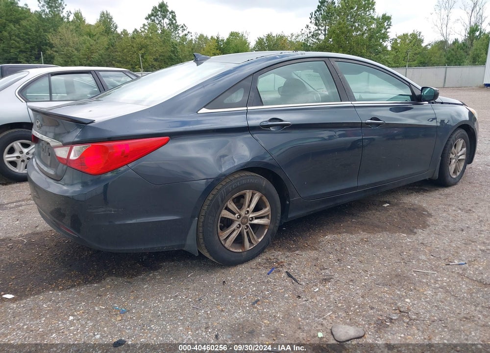 2013 HYUNDAI SONATA GLS VIN: 5NPEB4AC2DH621281