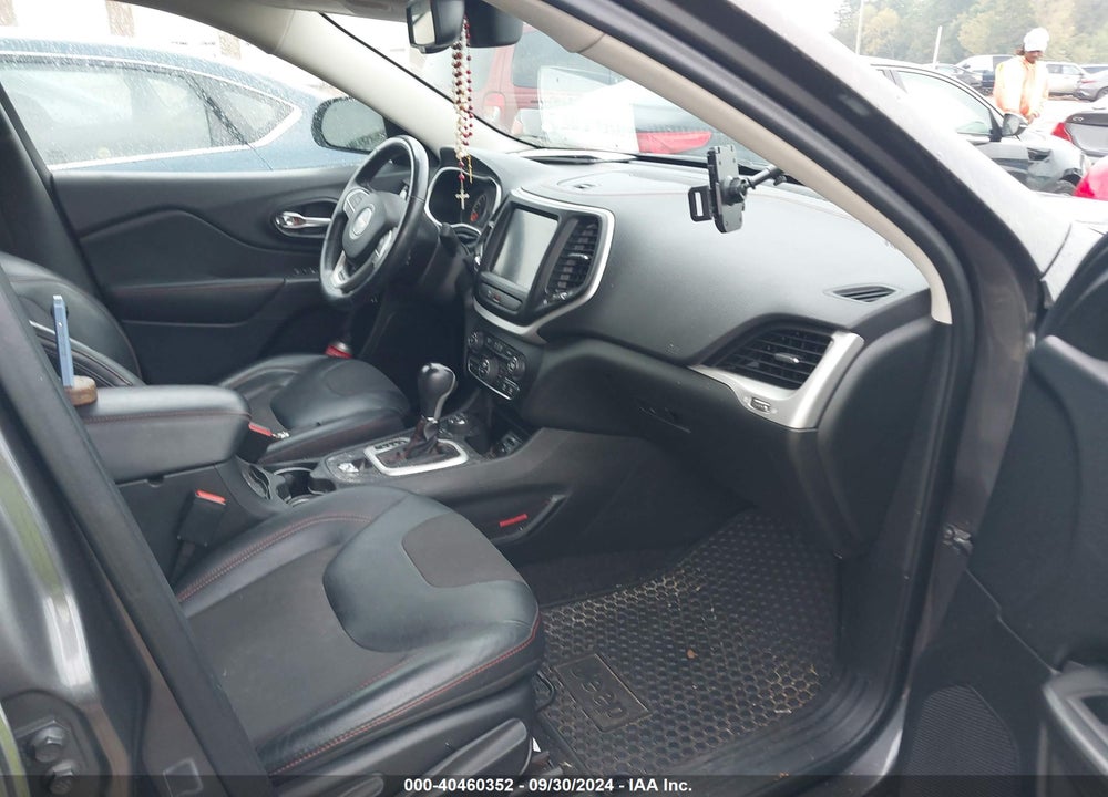 2015 JEEP CHEROKEE TRAILHAWK VIN: 1C4PJMBS1FW698965