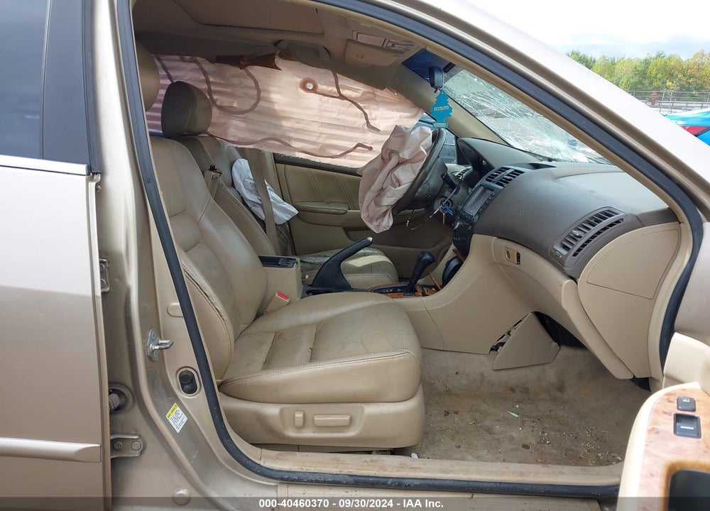 2005 HONDA ACCORD 3.0 EX VIN: 1HGCM66875A055940