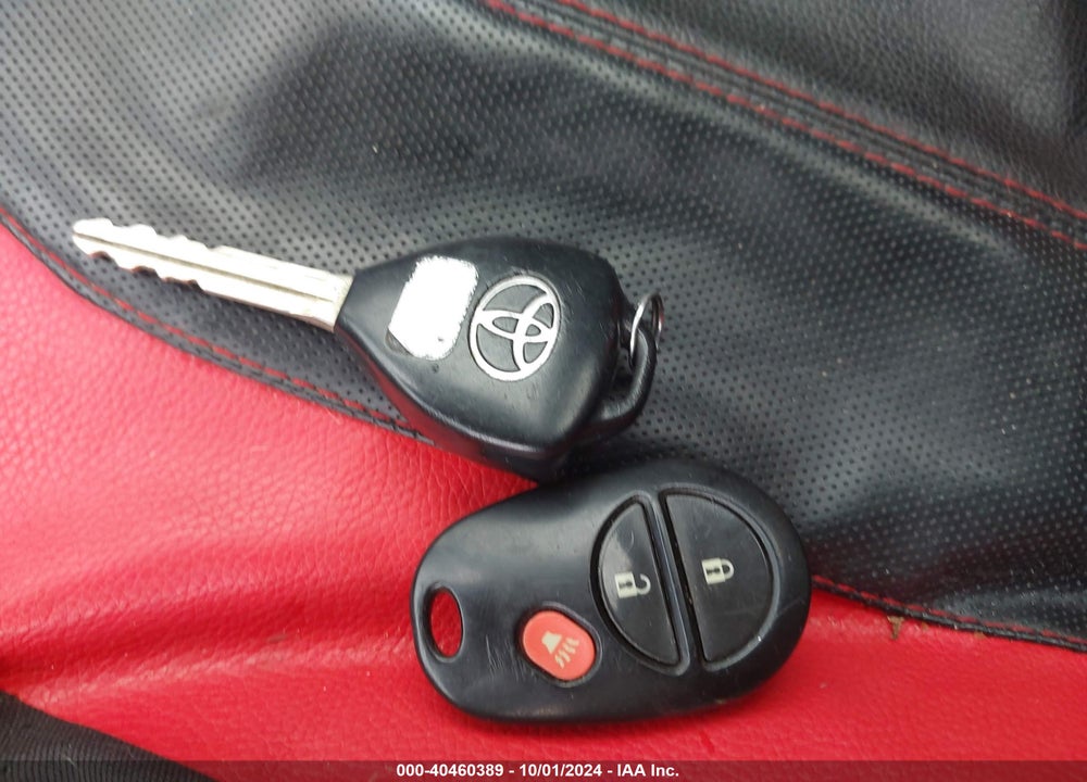 2014 TOYOTA YARIS LE (TMC/CBU PLANT) VIN: JTDKTUD35ED584889