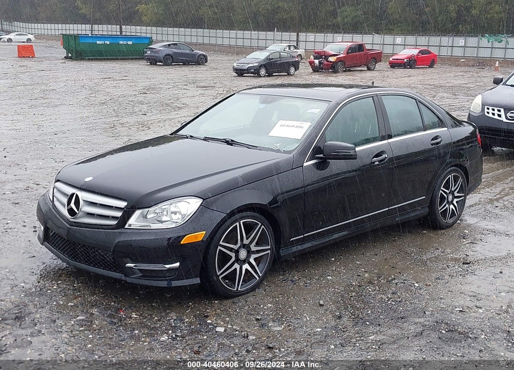 2013 MERCEDES-BENZ C 250 LUXURY/SPORT VIN: WDDGF4HB0DR288717