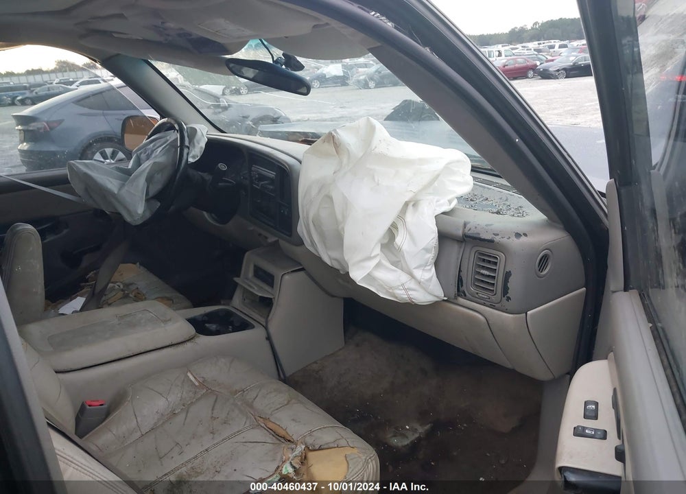 2002 CHEVROLET TAHOE LT VIN: 1GNEC13ZX2J343979