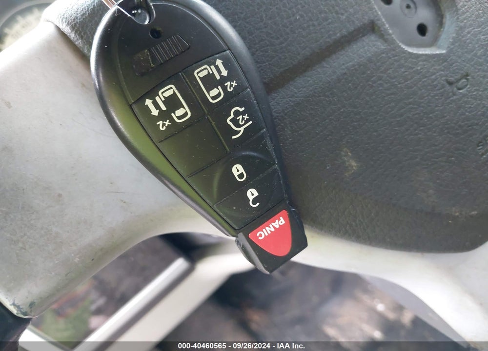 2010 DODGE GRAND CARAVAN SXT VIN: 2D4RN5D16AR247221