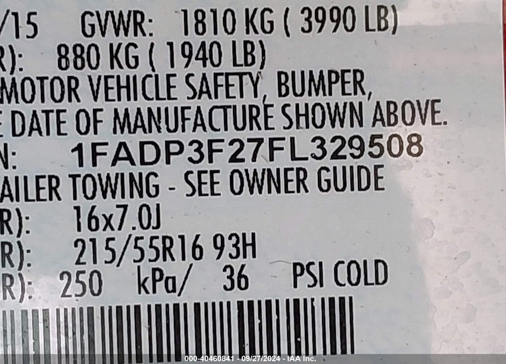 2015 FORD FOCUS SE VIN: 1FADP3F27FL329508
