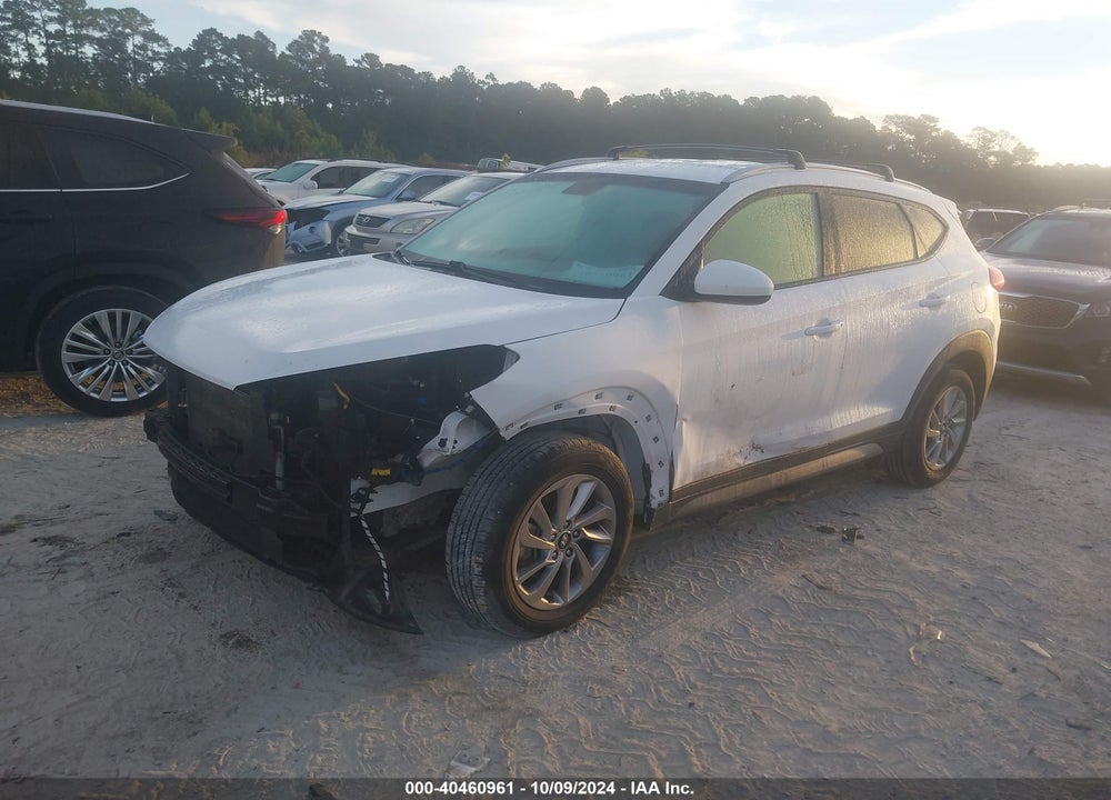 2017 HYUNDAI TUCSON SE VIN: KM8J3CA48HU263660
