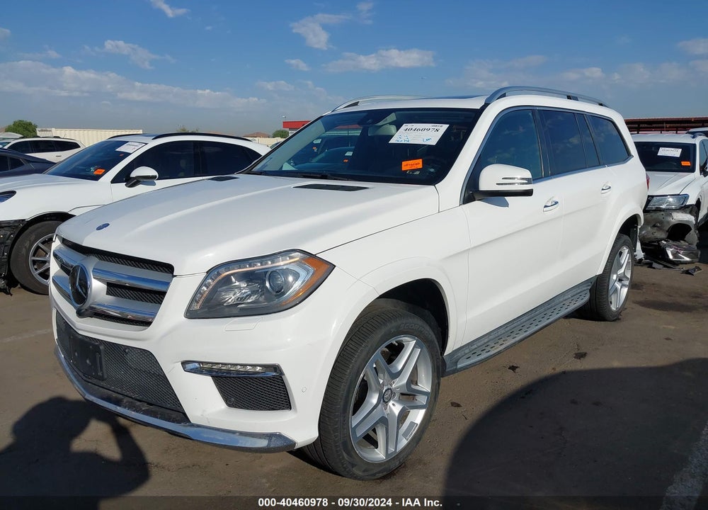 2015 MERCEDES-BENZ GL 550 4MATIC VIN: 4JGDF7DE6FA548016