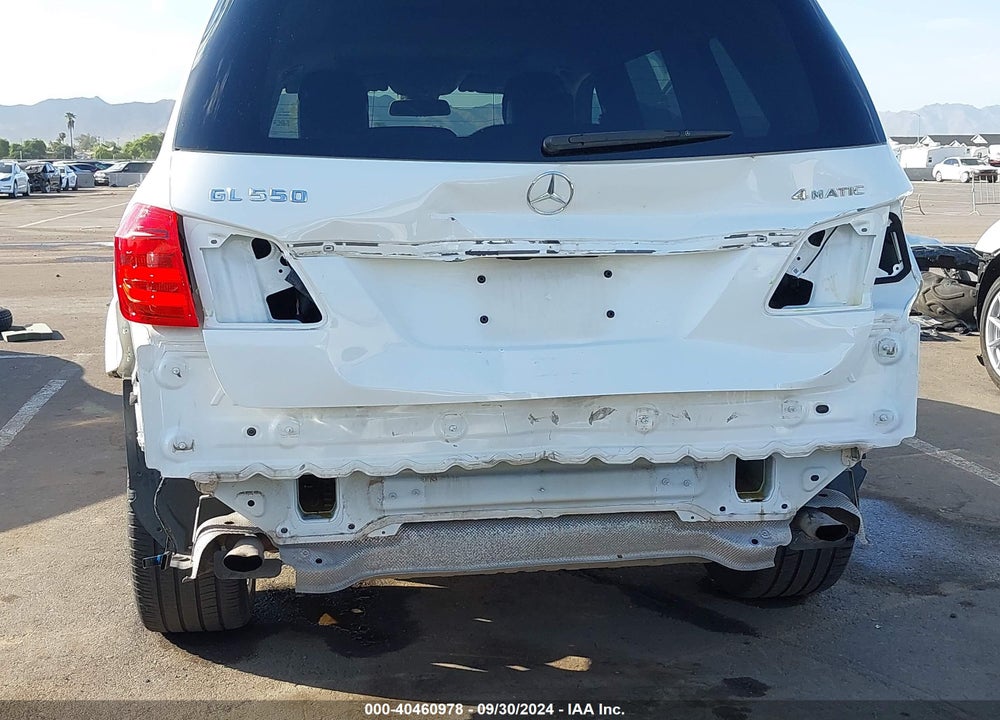 2015 MERCEDES-BENZ GL 550 4MATIC VIN: 4JGDF7DE6FA548016
