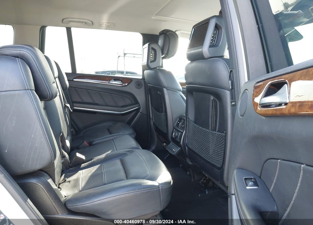 2015 MERCEDES-BENZ GL 550 4MATIC VIN: 4JGDF7DE6FA548016