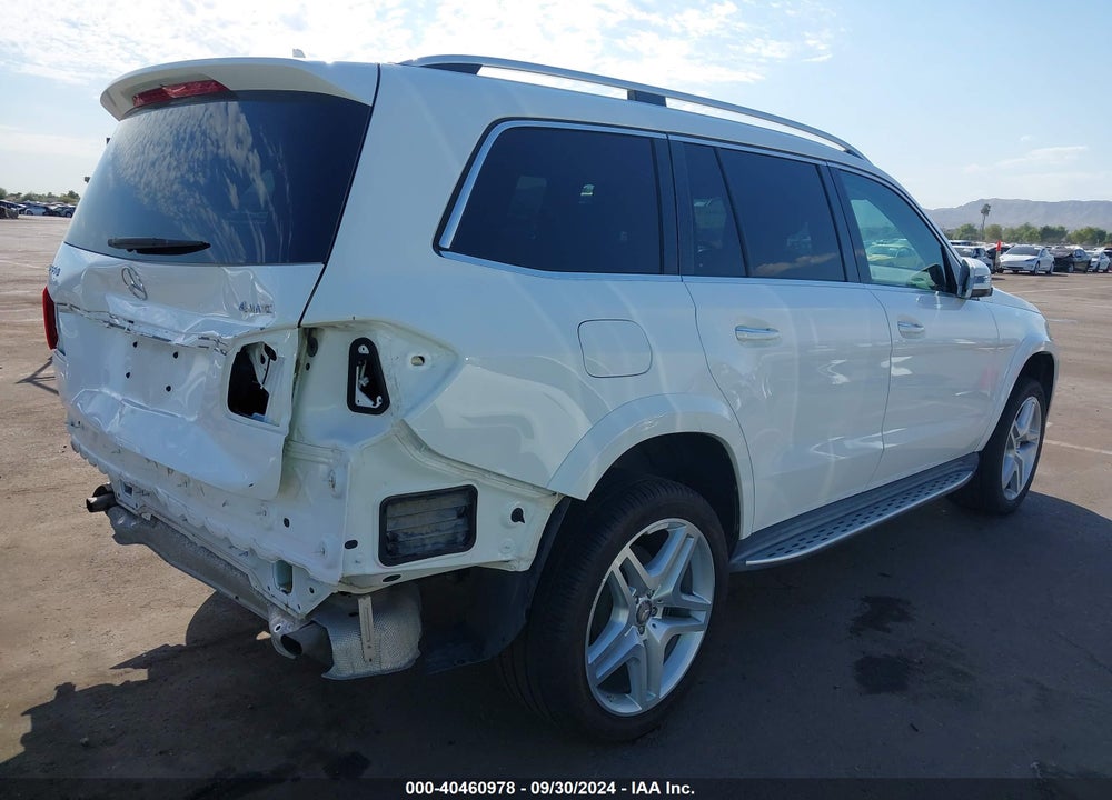 2015 MERCEDES-BENZ GL 550 4MATIC VIN: 4JGDF7DE6FA548016