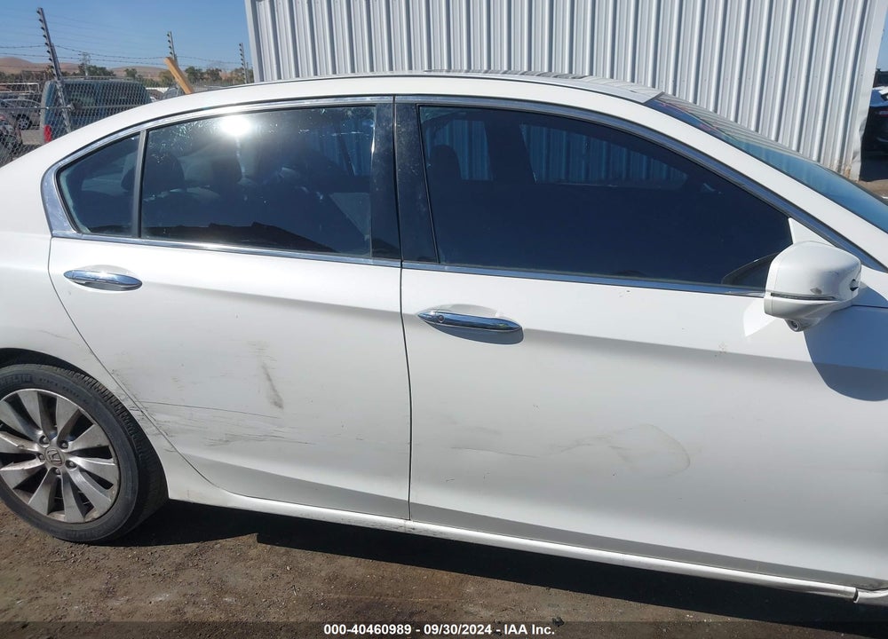 2015 HONDA ACCORD VIN: 1HGCR3F8XFA002571