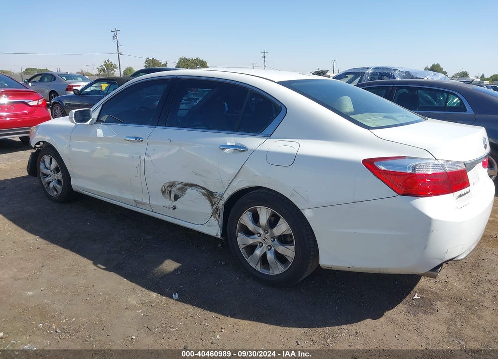 2015 HONDA ACCORD VIN: 1HGCR3F8XFA002571