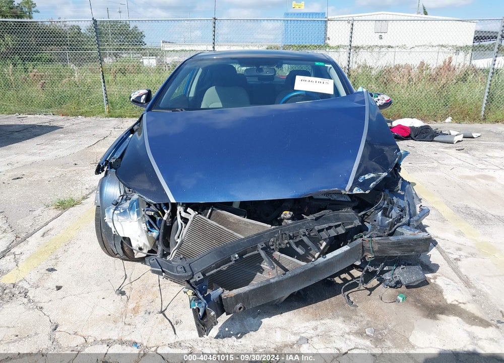 2018 HYUNDAI ELANTRA VIN: KMHD84LF7JU595565