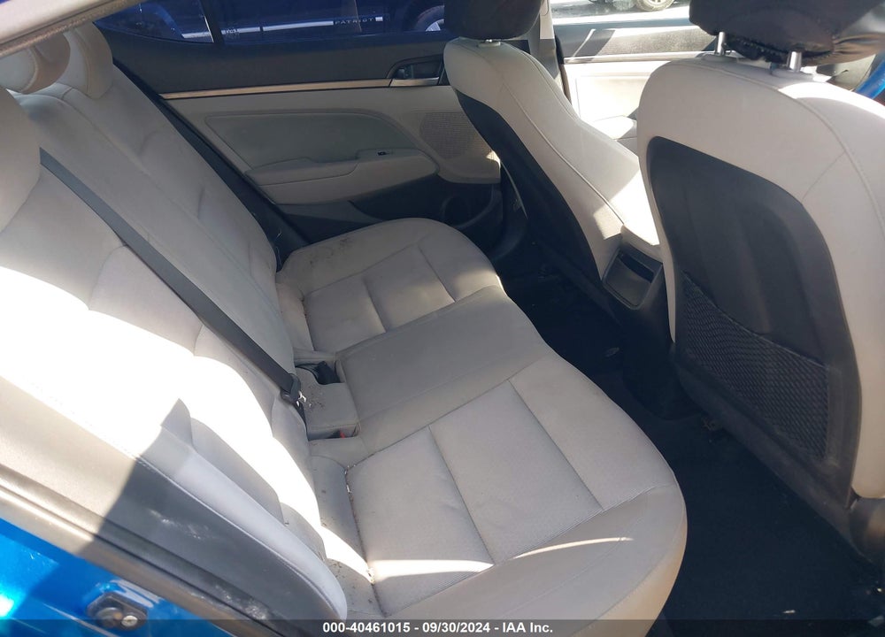 2018 HYUNDAI ELANTRA VIN: KMHD84LF7JU595565