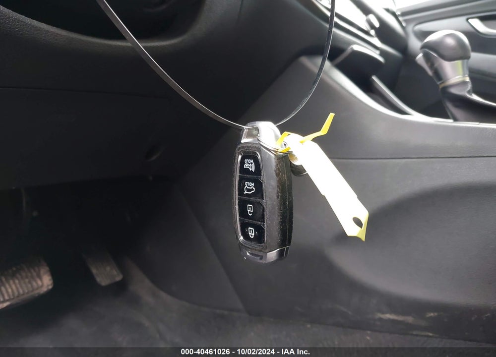 2018 HYUNDAI ELANTRA GT VIN: KMHH35LE2JU040052