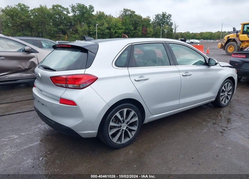 2018 HYUNDAI ELANTRA GT VIN: KMHH35LE2JU040052
