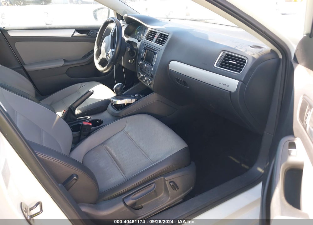 2014 VOLKSWAGEN JETTA HYBRID SEL VIN: 3VW637AJ6EM301682