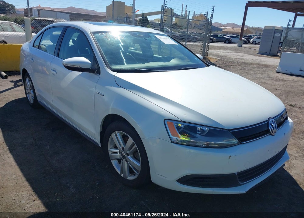 2014 VOLKSWAGEN JETTA HYBRID SEL VIN: 3VW637AJ6EM301682