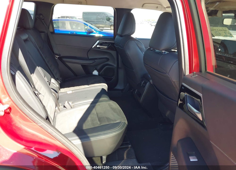2024 MITSUBISHI OUTLANDER SE 2.5 2WD/SE BLACK EDITION S-AWC/SE BLACK EDITION W/PANO ROOF VIN: JA4J3VA87RZ025753