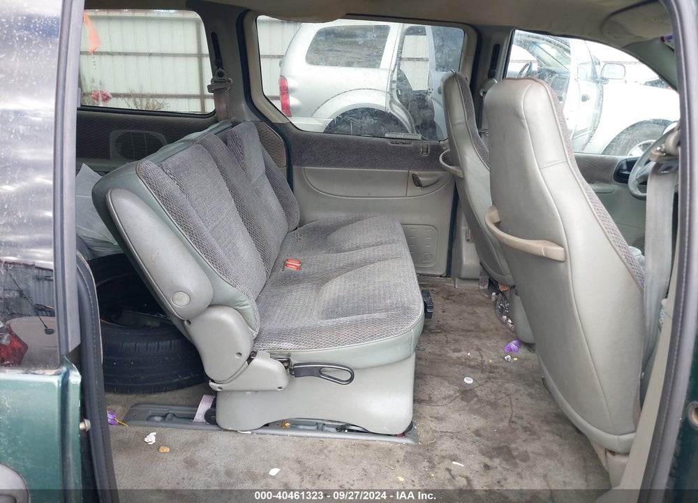 1998 DODGE GRAND CARAVAN SE VIN: 2B4GP44G3WR694817