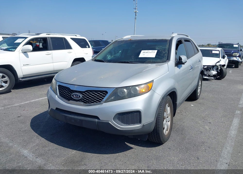 2013 KIA SORENTO LX V6 VIN: 5XYKT4A22DG357803