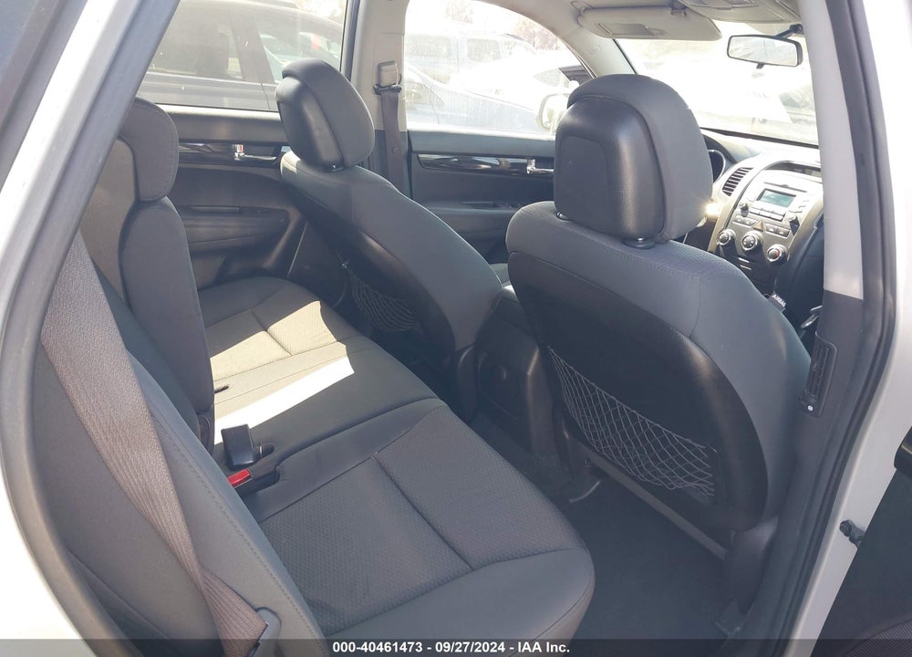 2013 KIA SORENTO LX V6 VIN: 5XYKT4A22DG357803