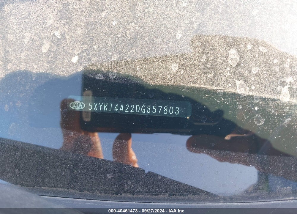 2013 KIA SORENTO LX V6 VIN: 5XYKT4A22DG357803