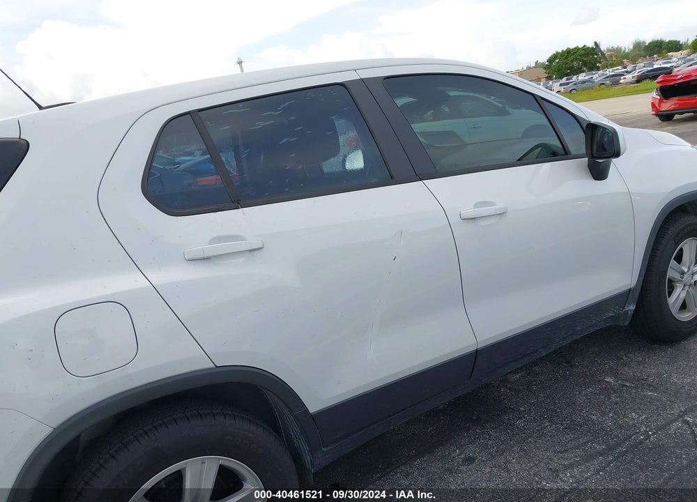 2019 CHEVROLET TRAX LS VIN: 3GNCJKSB2KL380380