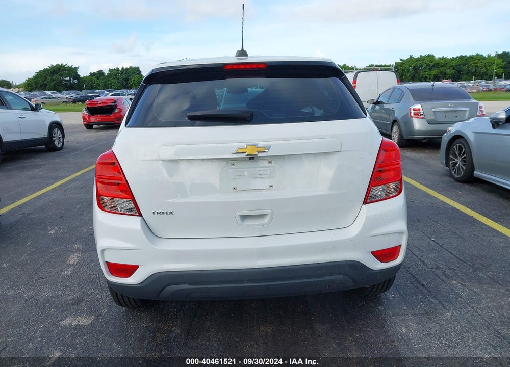 2019 CHEVROLET TRAX LS VIN: 3GNCJKSB2KL380380