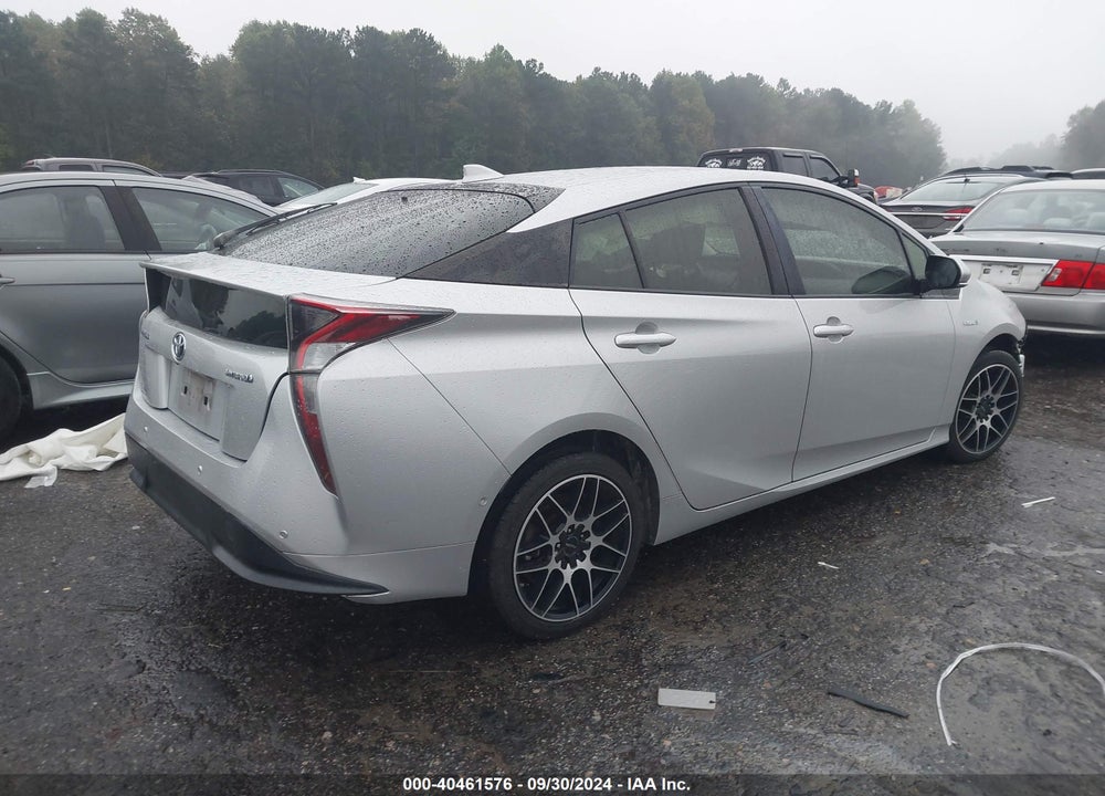 2018 TOYOTA PRIUS FOUR TOURING VIN: JTDKARFU0J3546382