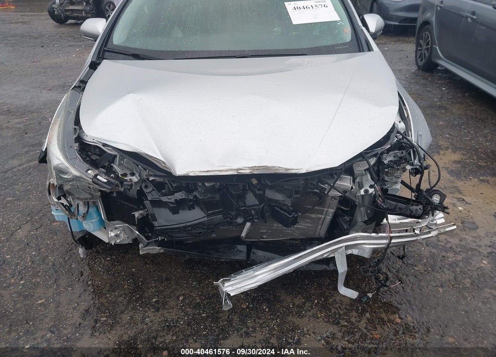 2018 TOYOTA PRIUS FOUR TOURING VIN: JTDKARFU0J3546382