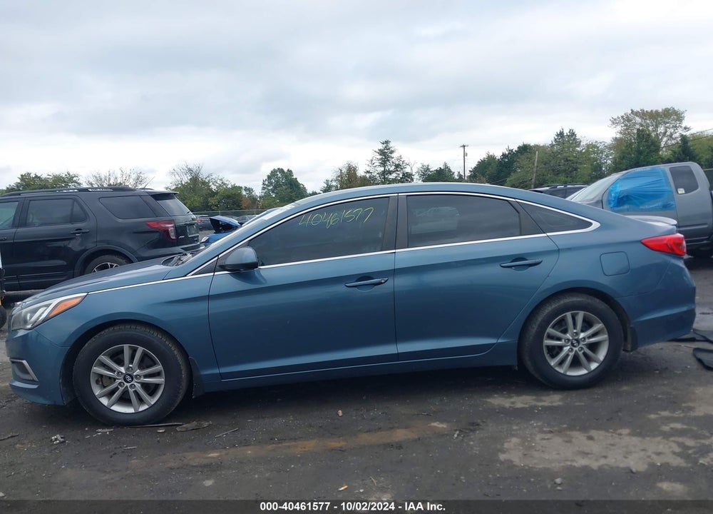 2017 HYUNDAI SONATA SE VIN: 5NPE24AF0HH464110