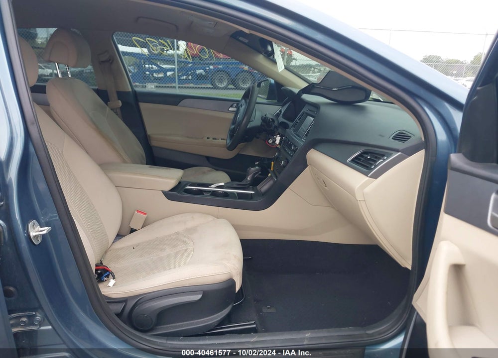 2017 HYUNDAI SONATA SE VIN: 5NPE24AF0HH464110