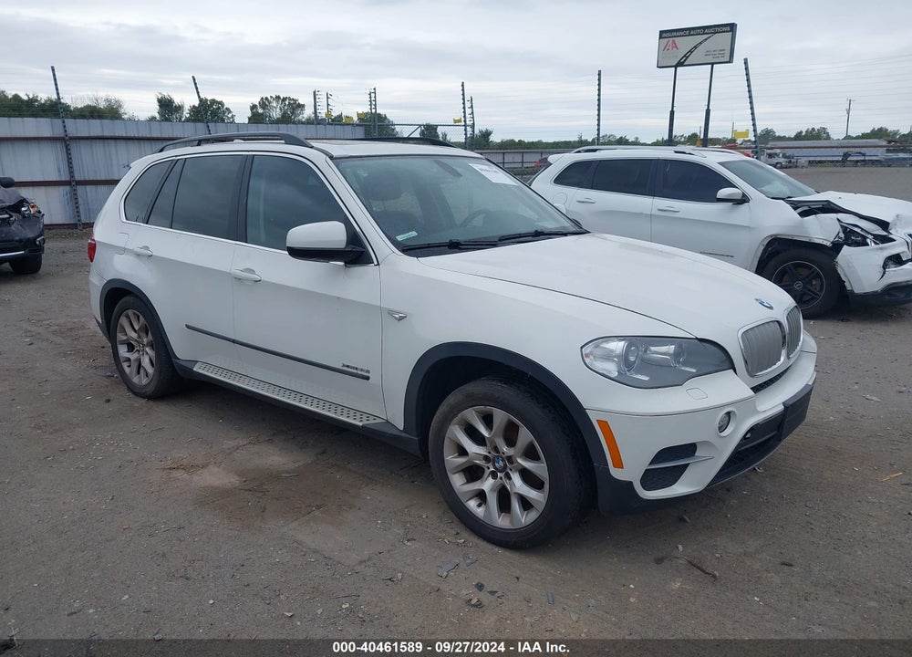 2013 BMW X5 XDRIVE35I/XDRIVE35I PREMIUM/XDRIVE35I SPORT ACTIVITY VIN: 5UXZV4C54D0E02781