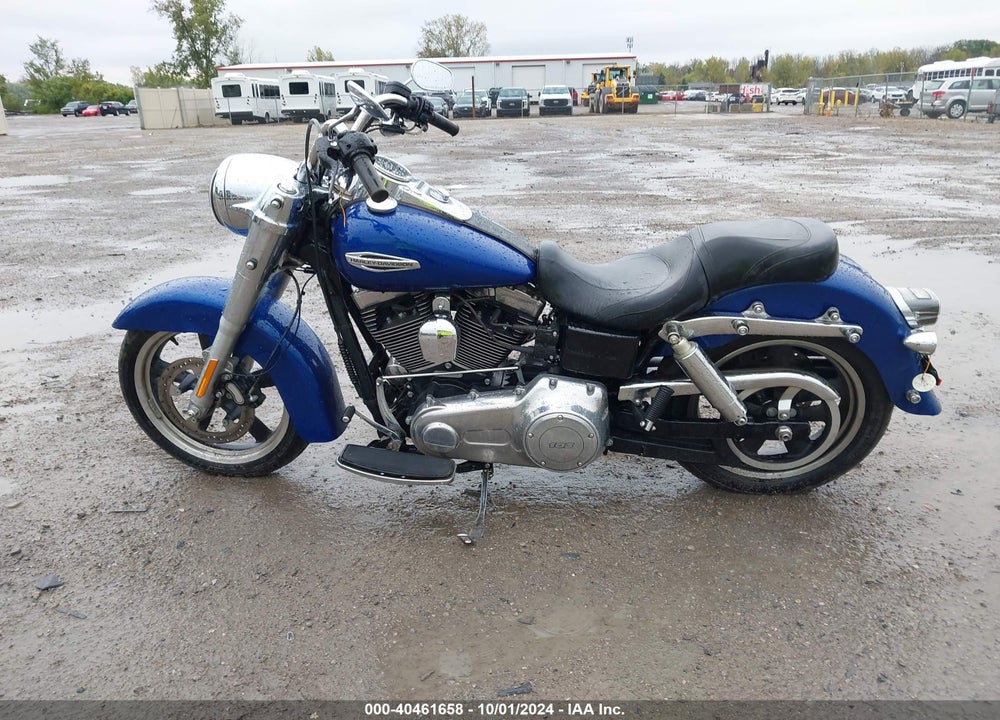 2015 HARLEY-DAVIDSON FLD SWITCHBACK VIN: 1HD1GZM10FC318083