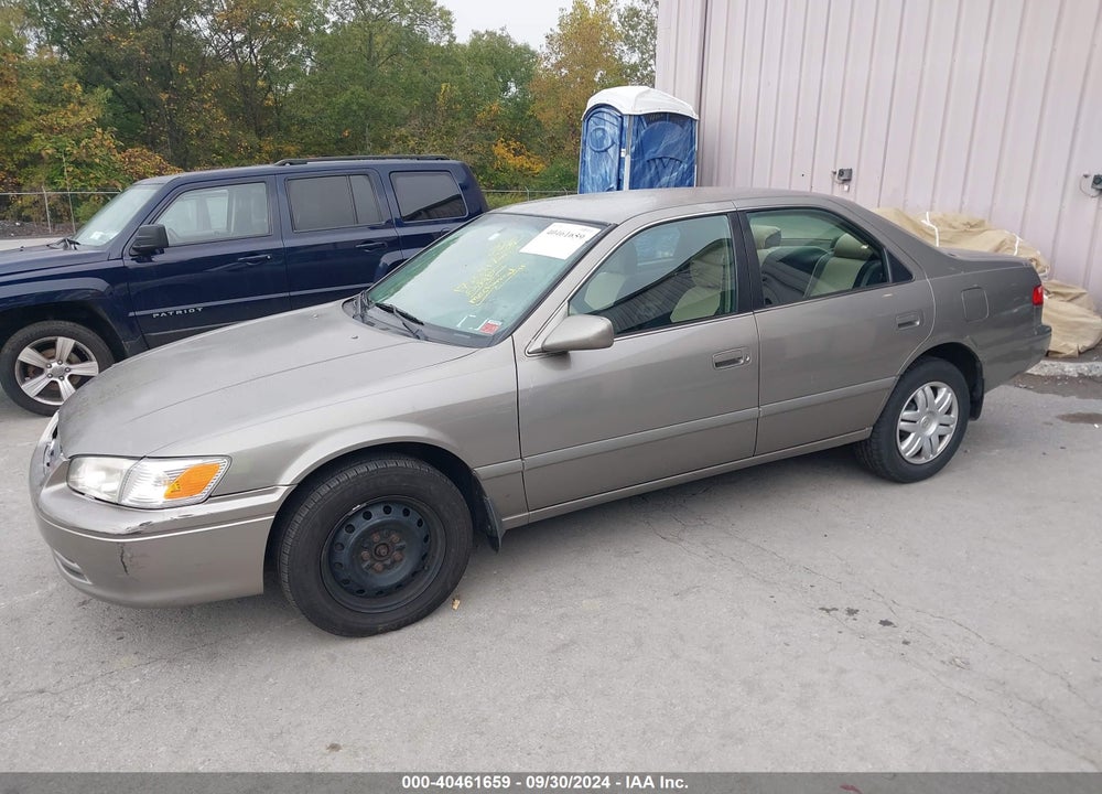 2001 TOYOTA CAMRY LE VIN: 4T1BG22K71U084399