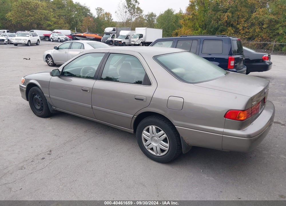 2001 TOYOTA CAMRY LE VIN: 4T1BG22K71U084399