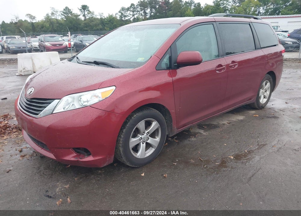 2014 TOYOTA SIENNA LE V6 8 PASSENGER VIN: 5TDKK3DC8ES474176
