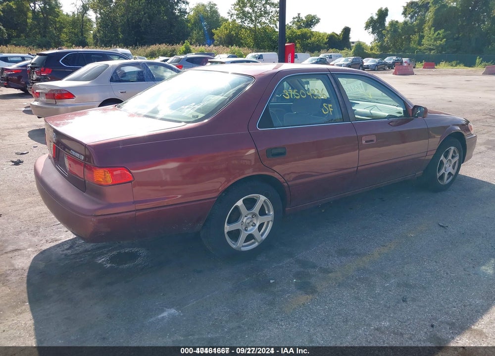 2000 TOYOTA CAMRY LE VIN: 4T1BG22K1YU970888