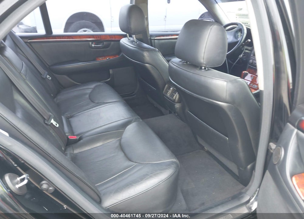 2004 LEXUS LS 430 VIN: JTHBN36FX40140701
