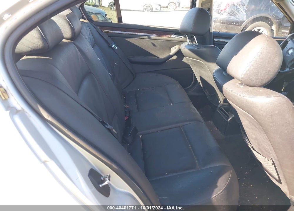 2005 BMW 325I VIN: WBAAZ33415KW77688