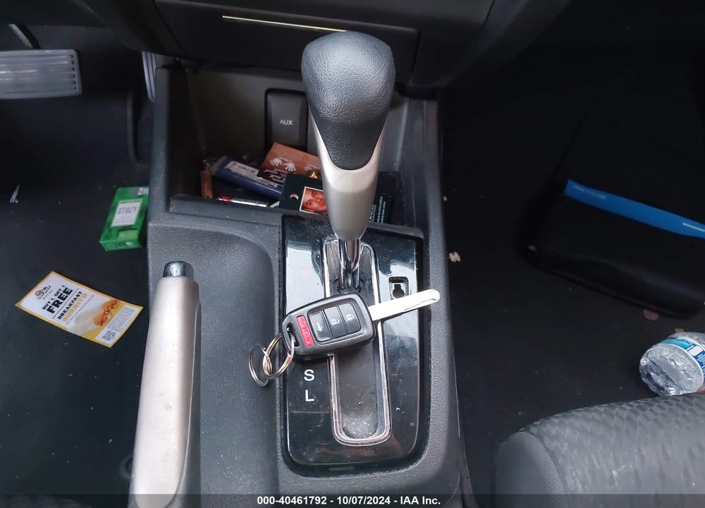 2014 HONDA CIVIC LX VIN: 19XFB2F53EE225675