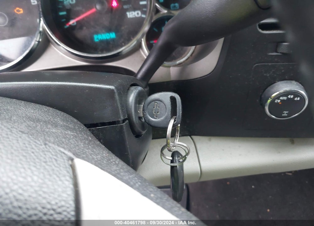 2010 CHEVROLET SILVERADO 1500 LT VIN: 1GCSKSE3XAZ134657