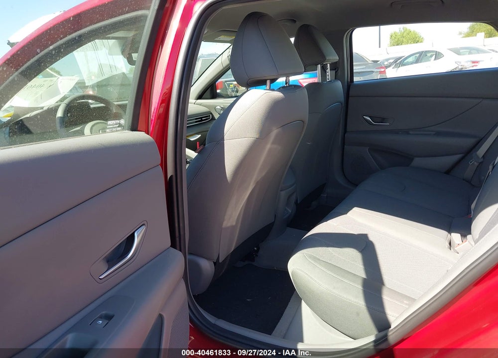 2024 HYUNDAI ELANTRA SE VIN: KMHLL4DGXRU729031