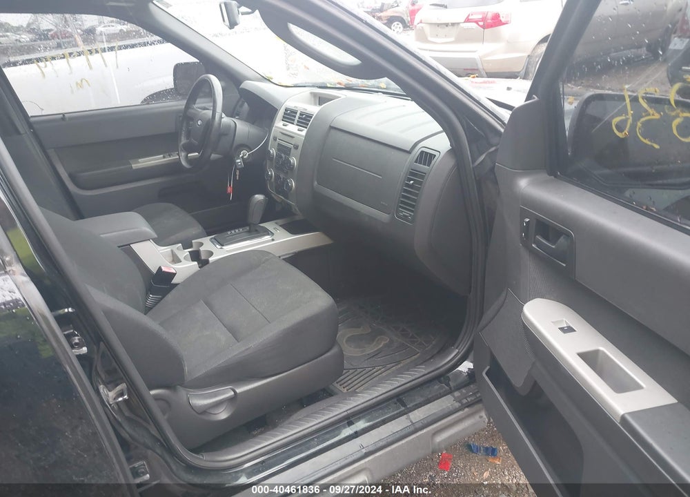 2009 FORD ESCAPE XLT VIN: 1FMCU03G59KA21000