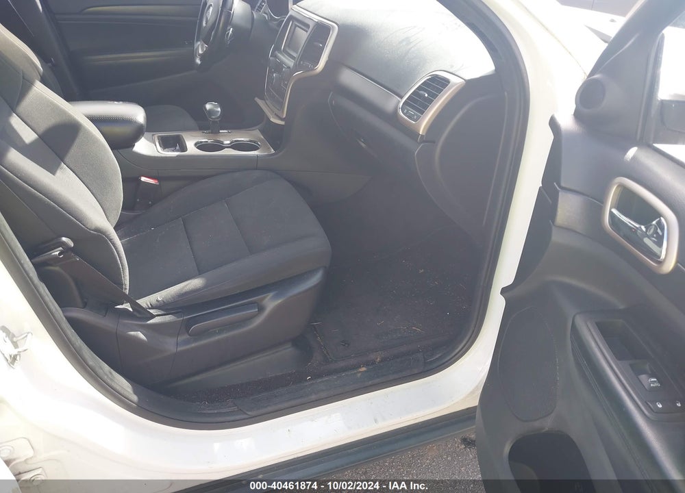 2015 JEEP GRAND CHEROKEE LAREDO VIN: 1C4RJEAG3FC235688