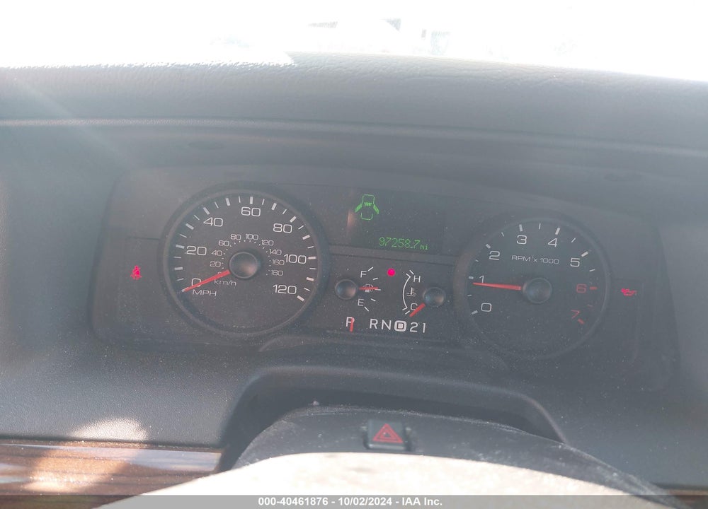2006 FORD CROWN VICTORIA VIN: 2FAFP74V96X153089