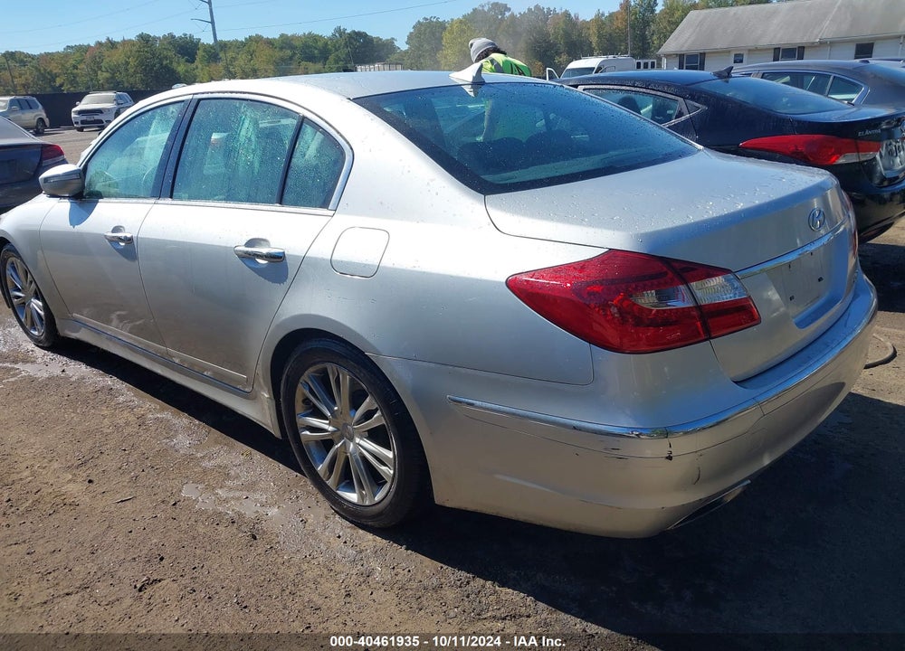 2013 HYUNDAI GENESIS 3.8 VIN: KMHGC4DD8DU233239