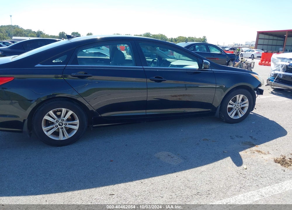 2013 HYUNDAI SONATA GLS VIN: 5NPEB4AC1DH526470