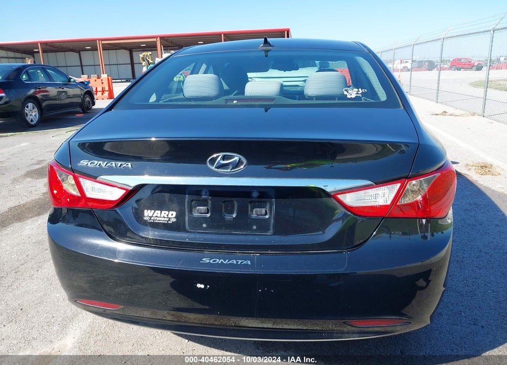 2013 HYUNDAI SONATA GLS VIN: 5NPEB4AC1DH526470